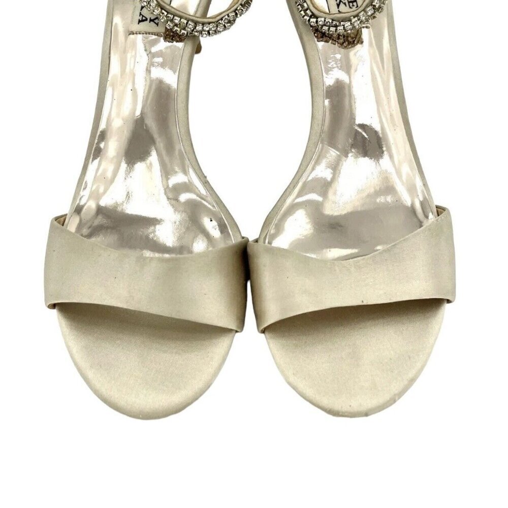 Badgley Mischka Yareli Beige Satin Kitten Heel Rhinestone Sandals SZ 7.5 - Picture 3 of 12